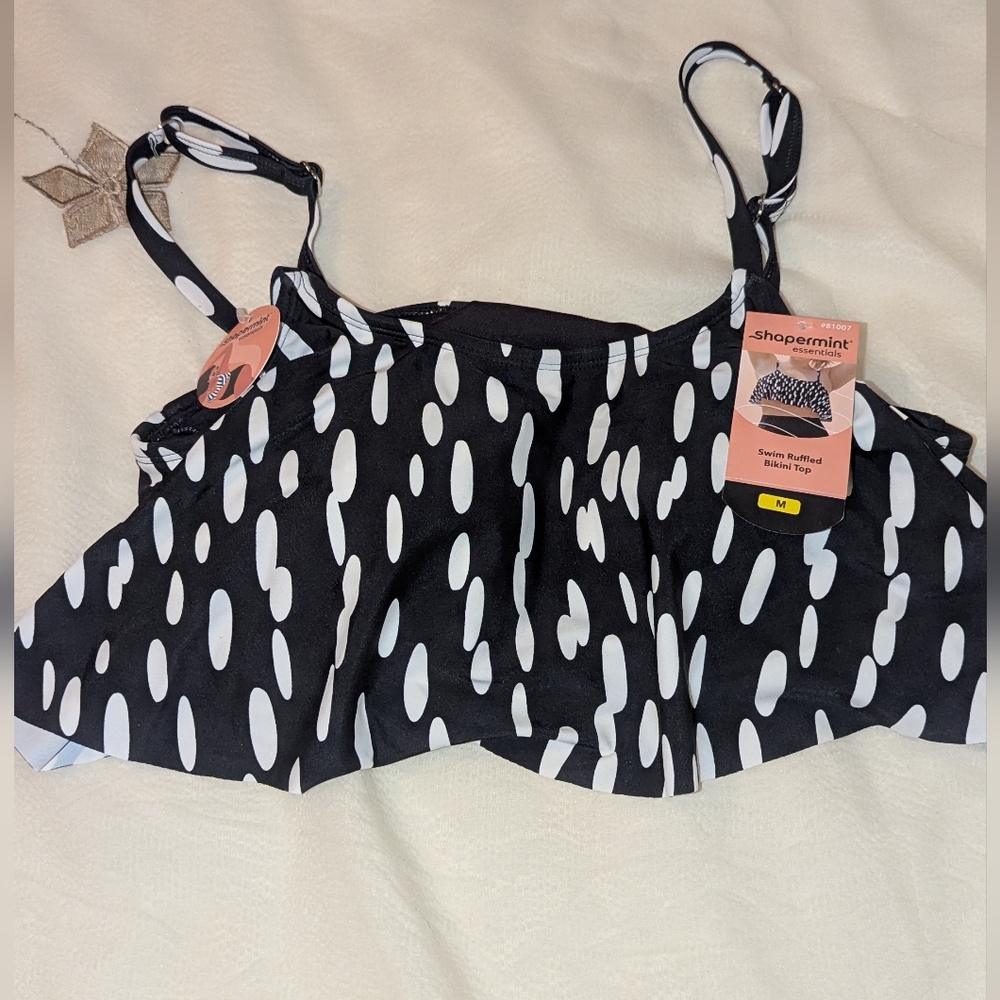 Shapermint Black and White Ruffled Swim Bikini Top